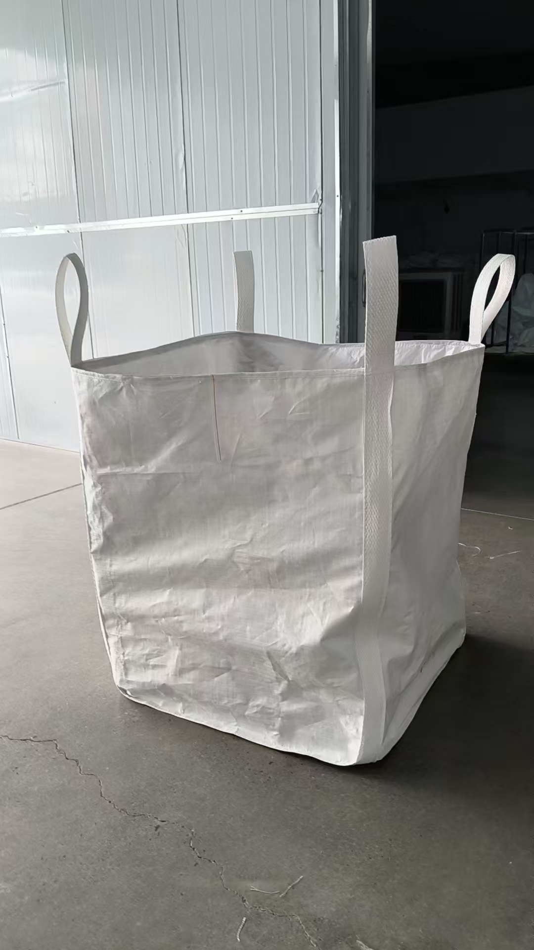 重庆荃研科技全新料上料口吨袋实物展示